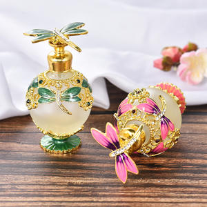 Flaconi di profumo di lusso con motivo a farfalla personalizzati da 15ml di olio rotondo arabo egizio fiale di profumo contagocce <span class=keywords><strong>crema</strong></span> foca parrucche occhiali - Product Image 5