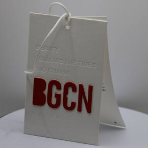 بطاقة ملابس عالية الجودة بتصميم عصري مخصص وشعار ثلاثي الأبعاد لعلامة تجارية فاخرة - Product Image 6