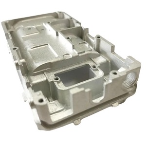 Bloc-cylindres en aluminium moulé sur mesure usiné CNC pour la fabrication - Product Image 4