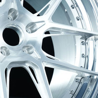 Jantes forgées sur mesure pour performances de course, finition chrome poli