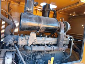 Chargeuse sur pneus d'occasion Chine Lonking LG833B LG833BG Mini chargeuse de 3 tonnes Bonne condition de fonctionnement Vente bon marché - Product Image 5