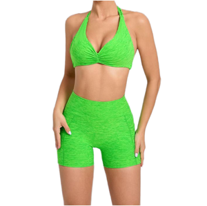 Conjuntos de shorts de yoga de marca personalizada, top halter con espalda en V y shorts con cintura elástica, ropa deportiva para mujer, elástica y de soporte para gimnasio. - Product Image 1