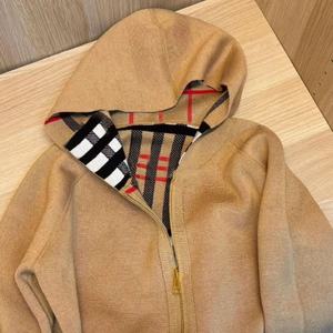 Chaqueta de Lujo de Diseñador, Casual, Clásica, a Cuadros, para Hombre y Mujer, con Cierre, Reversible, con Capucha, de Alta Calidad - Product Image 1