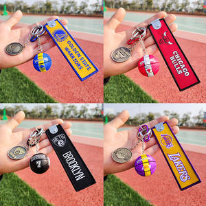 Llavero de equipo de baloncesto con correa de tela, insignia metálica 3D de baloncesto, artículos para aficionados, colgante para mochila - Product Image 2