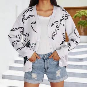 Maglione lavorato a maglia da <span class=keywords><strong>donna</strong></span> con costume 2024 OEM & ODM <span class=keywords><strong>maglieria</strong></span> a maniche lunghe Nuovo cappotto autunnale e invernale Cardigan dinosauro con cartoni animati - Product Image 3