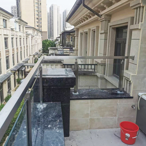 <span class=keywords><strong>Balustrade</strong></span> moderne en acier inoxydable sans cadre avec base en verre à faible teneur en <span class=keywords><strong>fer</strong></span> pour balcon d'hôtel et <span class=keywords><strong>terrasse</strong></span> sur le toit - Product Image 6