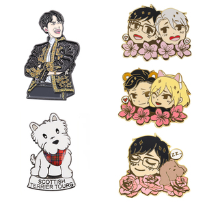 Hàn Quốc Kawaii Phim Hoạt Hình POP Văn Hóa Âm Nhạc Lưu Ý Men Pins Cứng Dễ Thương Men Pin Kpop Tùy Chỉnh Giá Rẻ Kim Loại Nhạc Sao Ve Áo Pins - Product Image 1