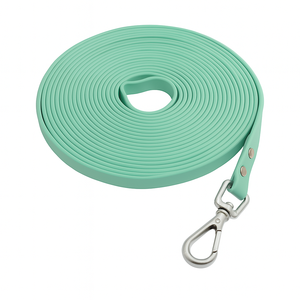 ソリッドパターン防水エンボス加工PVCドッグリーシュヘビーデューティペットリードメタルフックロングナイロントレーニングウォーキング用 - Product Image 1