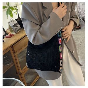 Style bohême beau <span class=keywords><strong>Crochet</strong></span> personnalisé Vintage évidé tissé <span class=keywords><strong>sac</strong></span> à bandoulière à la main grand-mère carré <span class=keywords><strong>sac</strong></span> de voyage - Product Image 6