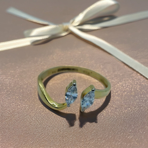 Bague ouverte élégante en or avec un design à double diamant, bague ajustable élégante pour femmes, bijoux modernes pour un usage quotidien - Product Image 2