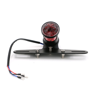 Feu arrière universel 12V rétro <span class=keywords><strong>LED</strong></span> pour <span class=keywords><strong>moto</strong></span> feu stop arrière de <span class=keywords><strong>plaque</strong></span> d'<span class=keywords><strong>immatriculation</strong></span> feu arrière pour motos - Product Image 4