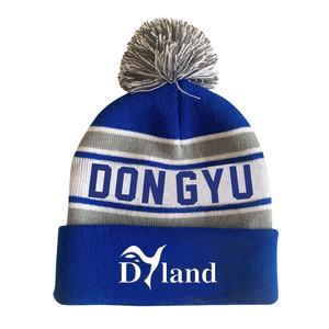 Chapeau d'hiver à <span class=keywords><strong>pompon</strong></span> avec logo brodé en plein air Nouveau design Logo en jacquard Acrylique Chapeaux en tricot personnalisés pour hommes avec <span class=keywords><strong>pompon</strong></span> - Product Image 1