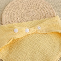 Serviette triangulaire pour bébé en tissu crêpe pur coton, imperméable, résistante aux taches, couleur unie, anti-vomissement pour enfants