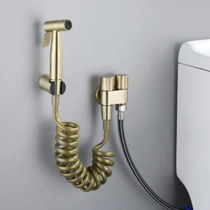 Pulverizador de bidé de mano <span class=keywords><strong>para</strong></span> rociador de inodoro Control de presión de agua ajustable con <span class=keywords><strong>manguera</strong></span> de resorte retráctil de bidé <span class=keywords><strong>para</strong></span> lavado femenino - Product Image 5