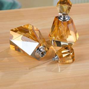 Parfum pour <span class=keywords><strong>femme</strong></span> de style européen de luxe, bouteille de diffuseur de parfum, bouteille de parfum en cristal de champagne, cadeaux de demoiselles d'honneur personnalisés - Product Image 4