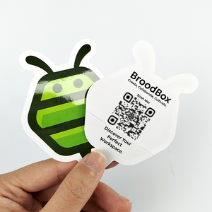Etiqueta impermeable personalizada, código de barras <span class=keywords><strong>personal</strong></span> de múltiples formas, código QR de correo electrónico en papel de respaldo, impresión troquelada, pegatinas de vinilo - Product Image 2