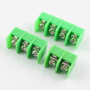 ขั้วต่อสายไฟ8.5มม. 2P 3P 4 P <span class=keywords><strong>2</strong></span>/<span class=keywords><strong>3</strong></span>/4พินทางขั้วต่อสายไฟ PCB กั้นแบบจุ่มตรงขั้วต่อสายสีเขียว300V 20A - Product Image 4