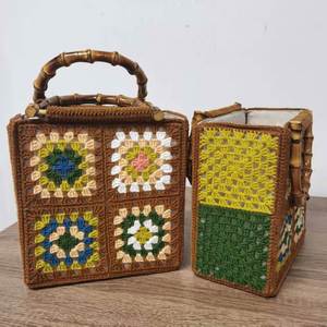 Sac à bandoulière vintage en crochet avec fermeture éclair, en polyester, motif floral patchwork, portable et tendance, idéal pour les vacances - Product Image 3