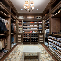 Personnalisé blanc Shaker moderne Walk in Closet Types de Walk in Placard Chambre à coucher Meubles de chambre à coucher Cabinet pour vêtements