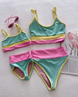 OEM Impression numérique Maillot de bain pour filles et maman Conception à volants Maillot de bain parent-enfant Vêtements de plage pour la famille personnalisés