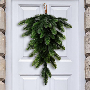Décoration murale de Noël artificielle en aiguilles de pin rouge, pour intérieur et extérieur, 24 pouces - Product Image 5