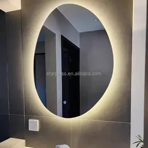 섬세한 LED 조명 욕실 거울 시계 및 온도 표시 유도 불규칙한 목욕 거울