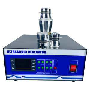 Boîtier <span class=keywords><strong>de</strong></span> circuit d'alimentation ultrasonique à impulsions 28kHz 1800W pour le nettoyage <span class=keywords><strong>de</strong></span> chaînes <span class=keywords><strong>de</strong></span> distribution et <span class=keywords><strong>de</strong></span> pignons, avec garantie d'un an - Product Image 2