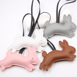 Breloque de sac Lapin Pupi avec longue sangle, pendentif lapin mignon, porte-clés tendance, décoration de sac à main, cadeau - Product Image 1