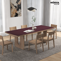 Table à manger NORYA moderne de luxe à surface nano anti-rayures et résistante à l'usure, plateau rouge, base en chêne blanc, rectangulaire, pour entrée d'hôtel