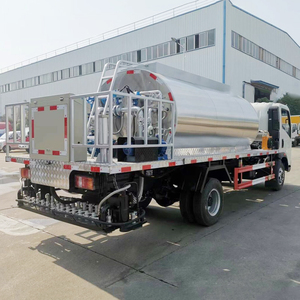 Camión Asfaltador Blanco HINO con Sistema de Bombeo de 6000L, Camión Cisterna de Agua 4X2, Maquinaria de Construcción - Product Image 6