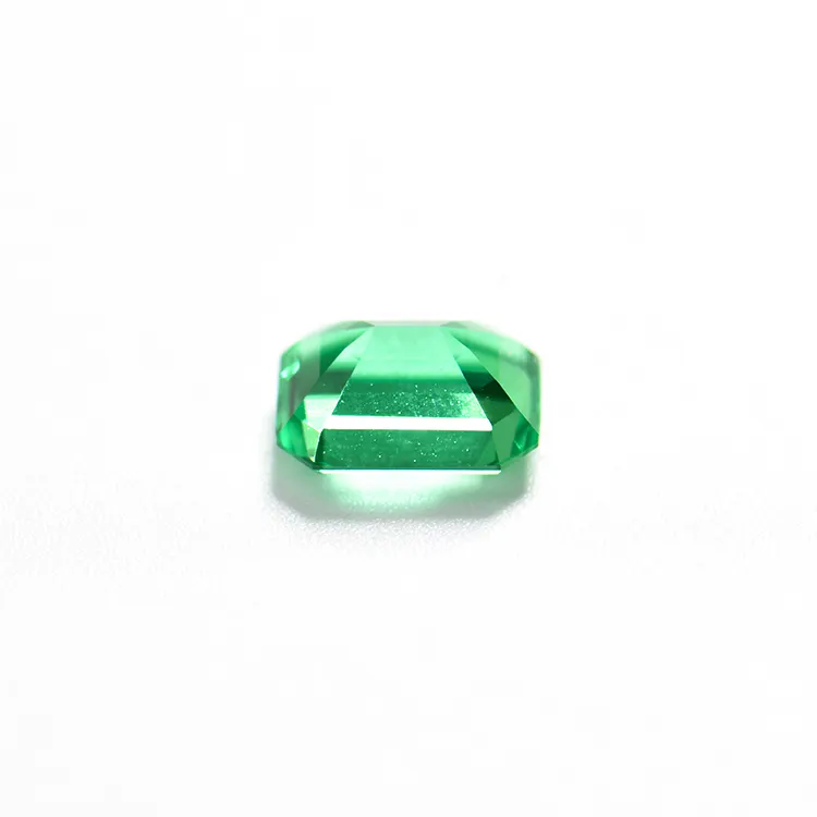 1カラットグリーン長方形コロンビアエメラルドカット合成宝石