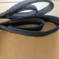 Machine de Pilates Reformer en néoprène rouge rosé avec rembourrage, équipement de gym avec doubles sangles et cordes, accessoires de yoga et Pilates