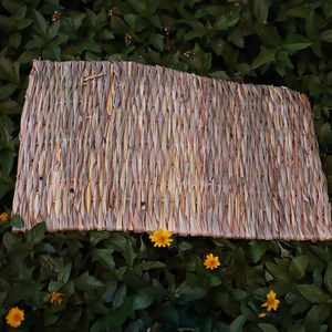Tapis pour animaux de compagnie en paille tissée à la main, rectangulaire 43x29, écologique, pour chinchilla, lapin, cochon d'inde - Product Image 4