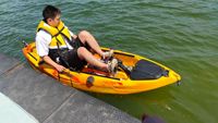 2024 Kayak avec système de pédale bateau de pêche 1 personne pédale Kayak bateau de pêche pliant pêche canoë Kayak avec pagaie