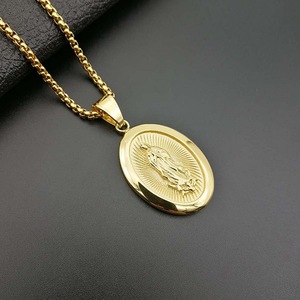 Collier pendentif breloque Vierge <span class=keywords><strong>Marie</strong></span> en acier inoxydable plaqué or de haute qualité pour la vente en gros – Fabricants de bijoux - Product Image 4