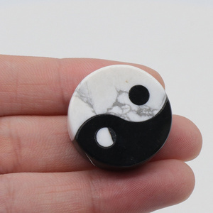 Collar de cristal al por mayor, negro y blanco, TaiChi YinYang, Howlite, Obsidiana, grabados redondos de <span class=keywords><strong>Bagua</strong></span> para el equilibrio, regalo - Product Image 2