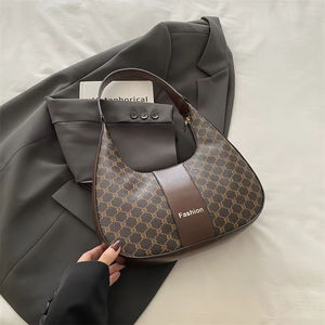 กระเป๋าถือสะพายข้างหนัง PU แบรนด์หรูสำหรับผู้หญิง ปี 2024 พร้อมกระดุมปิด กระเป๋าสะพายไหล่คลาสสิก - Product Image 3