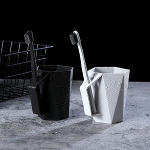 Tasse de lavage en forme de diamant à la maison avec gobelet à brosse à poignée, gobelet de rince-bouche en plastique simple, pot dentaire - Product Image 1
