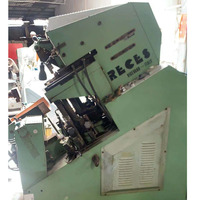 Machine à coudre à une aiguille pour chaussures goodyear