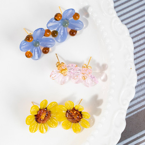 Zibo Glass Butterfly <b>Small</b> Flowers Hairpin Glass New Accessory Side Clip Ear Stud Brooch Fresh And Exquisite <b>Gift</b> - Product Image 2