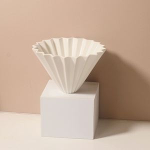 Filtre à café coloré et élégant en céramique avec support en bois pour café filtre - Product Image 4