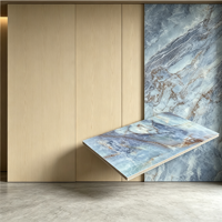 Revêtement mural en PVC imitation marbre 4x8 pieds, imperméable, résistant au feu, panneau mural 3D, installation facile, décoration intérieure moderne pour hôtel et villa
