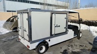 Ce chariot de golf utilitaire 4 places électrique 4 roues motrices Street Legal Club Car avec aluminium avec boîte de chargement