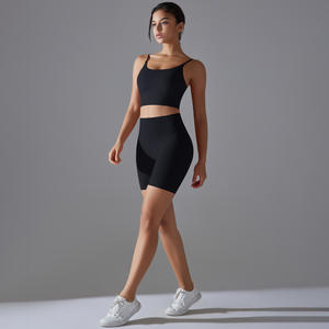 เสื้อชั้นในกีฬาสำหรับผู้หญิงแบบสปอร์ตบรา ไซส์ใหญ่ กันน้ำ สีพื้น ผ้าไนลอนสองด้าน ระบายอากาศดี คัพกึ่งตายตัว เหมาะสำหรับการฝึกซ้อม - Product Image 4