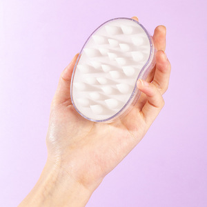 Brosse de massage ovale en silicone Wanmei avec dents douces, outil de nettoyage des cheveux imperméable - Product Image 1