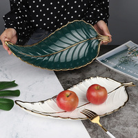 Vaisselle en céramique dorée en forme de feuille, décor personnalisé assiettes de fruits, assiettes de service uniques 1 pièce