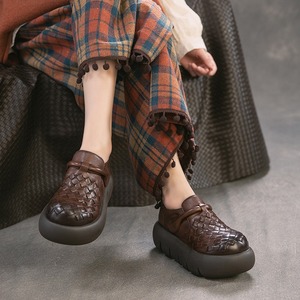 Zapatos retro cómodos tejidos a mano de nuevo estilo, de cuero genuino con interior y exterior de color, aptos para uso diario, versátiles para mujer. - Product Image 4