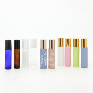 Flacons roll-on à faible MOQ, 10 ml, en verre noir, ambré, bleu ou transparent, avec bille roulante en acier inoxydable et couvercle en plastique - Product Image 2