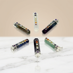 Colgante de Piedras Preciosas de Chakra con Piedras de Otras Formas, Artesanía Feng Shui Hecha a Mano, Figura de Piedra Semipreciosa con Tacto Real de Gujarat - Product Image 5