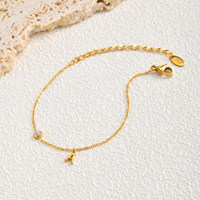Bracelet chaîne tendance en acier inoxydable pour femme, avec 26 lettres, breloque zircon, fin, doré, résistant à l'eau et à la rouille.